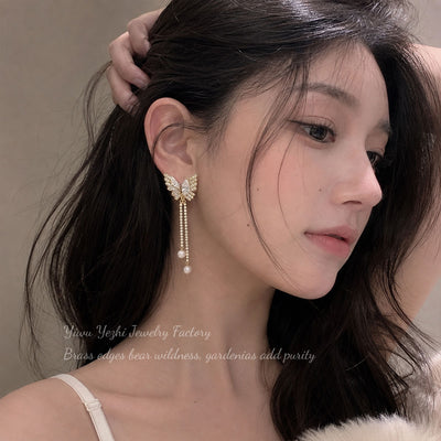 Boucles d'oreilles série papillon perle  Tendance, simples, luxe discret, élégantes, raffinées et gracieuses pour femme