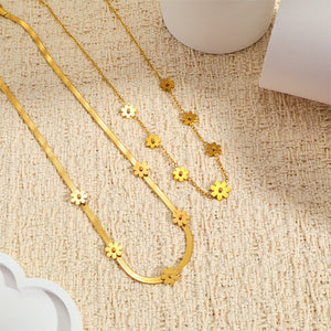 Womens Affordable Luxury High-end Blade Chain
